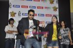 Jacky Bhagnani, Pooja Gupta promote Faltu at Cinema star in Thane, Mumbai on 1st April 2011 (7).JPG